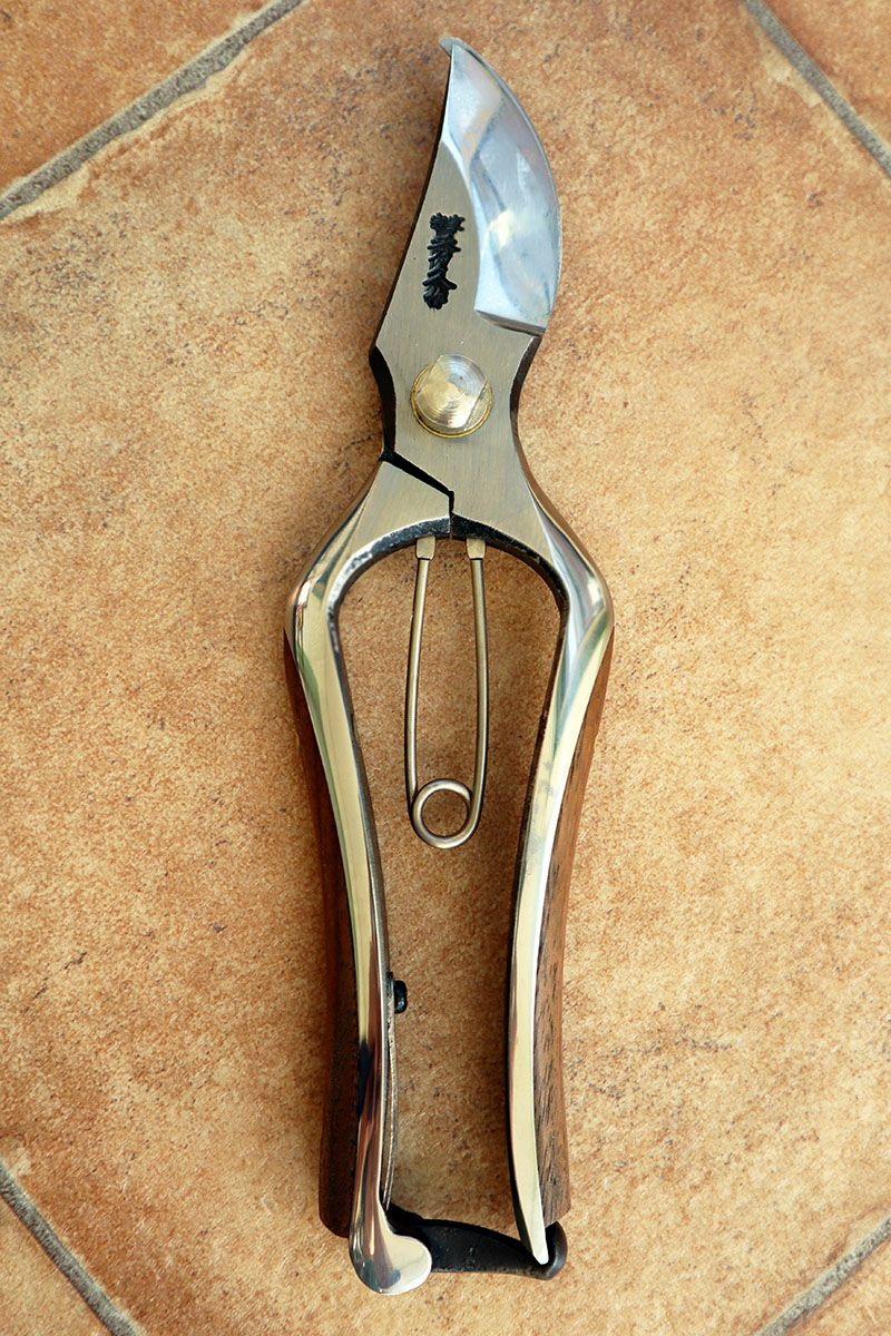 秀久作剪定鋏　胡桃（ウォールナット） 200mm